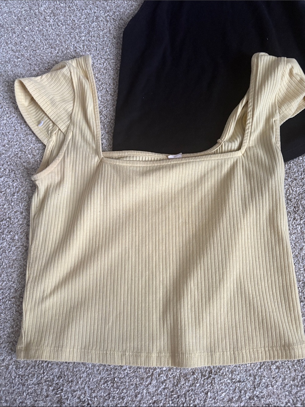 Assorted Women's Tank Tops - Mixed Colors - Picture 9 of 10